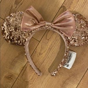 Minnie Rose Gold Ears